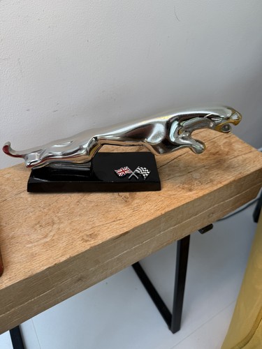 Jaguar leaping cat - 12”,