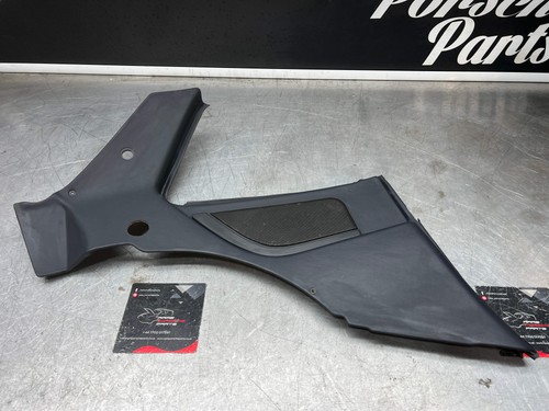 Porsche 944 left rear - left,