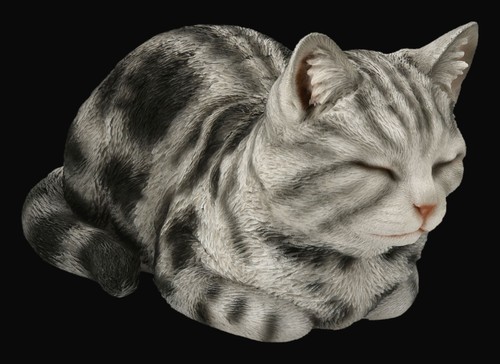 Garden figure cat - figure,