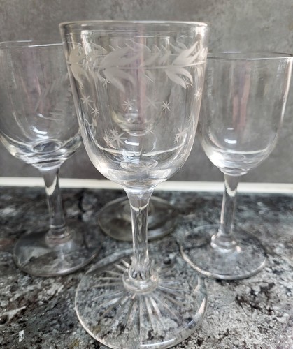 Antique glasses etched - x,