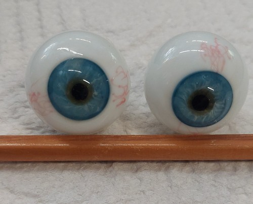 Vintage mannequin glass eyes - vintage,