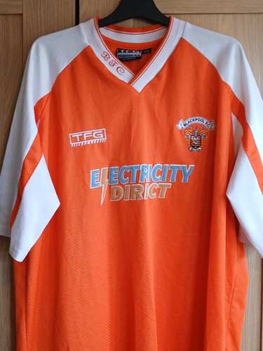 Blackpool 2001 2002 home - blackpool,