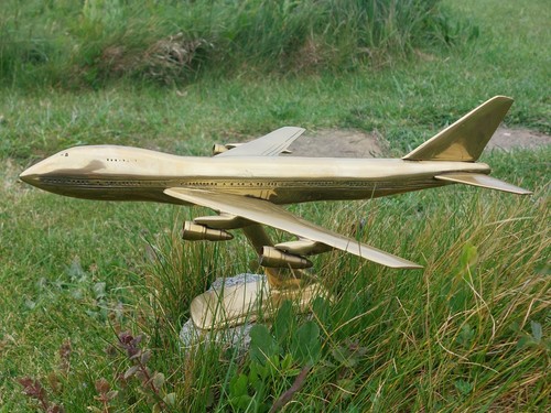 Brass boeing 747 model - kg,