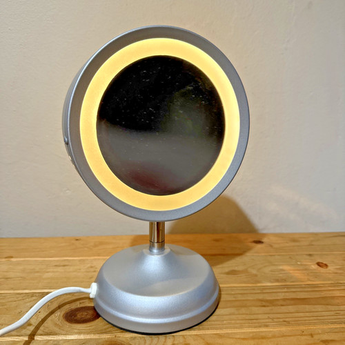 Revlon mirror m85a lluminated - m85a,