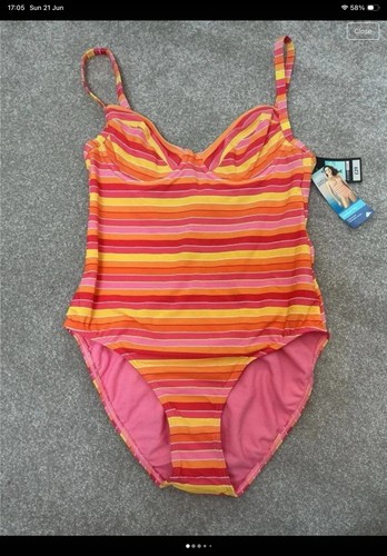 Bnwt bright striped medium - bright,