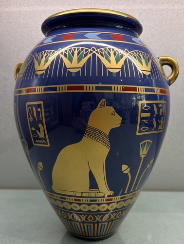 Franklin mint the golden - the, vase