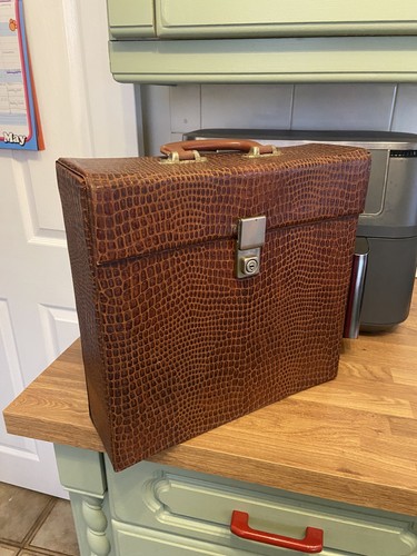 Vintage record carry - record, storage