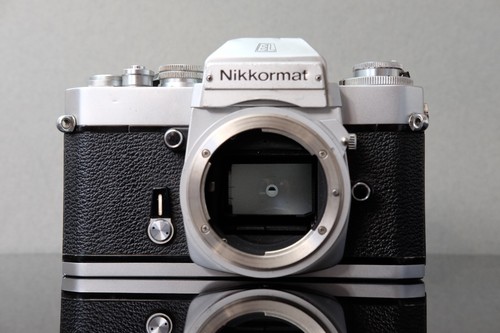 Nikkormat 35mm slr camera - el,