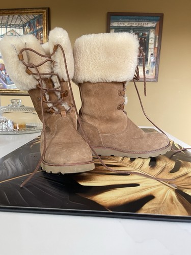 Ugg women 6 suede - 6,