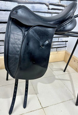 17” Wide Silhoutte Dressage