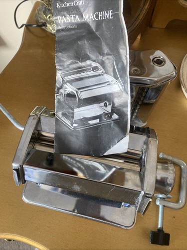 Pasta machine kitchen craft - pasta,