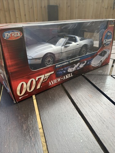 Chevrolet corvette a view - 1/18,