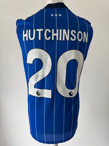 Signed omari hutchinson - signed,