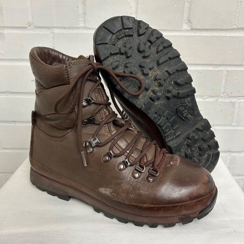 Altberg defender boots 8 - altberg,