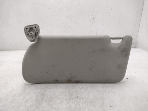 Nissan navara sun visor dci - nissan,