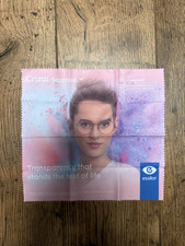 Essilor Premium Lens Cleaning