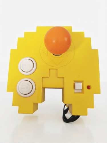 Retro pac man plug - retro,