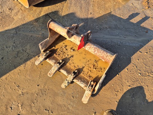 600mm excavator digging bucket - digging,