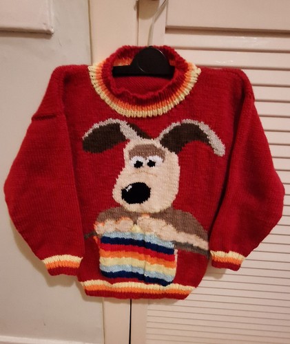 Hand knitted wallace gromit - wallace,