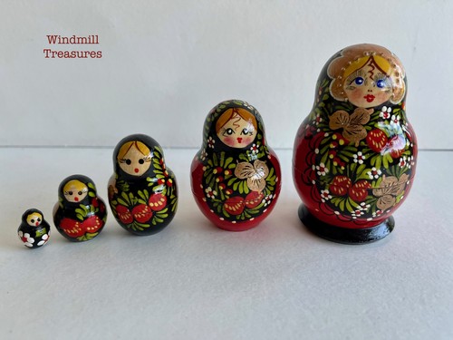 Russian dolls piece wood - russian,