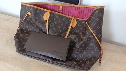 Authentic louis vuitton - louis,