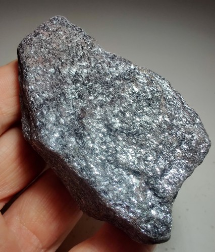Specualar hematite shiny - specualar, hematite,