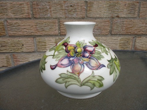 Moorcroft columbine white - moorcroft,