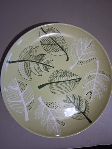 Ikea leaf pattern plates - 12",