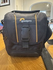 Lowepro Adventures SH120 Camera Bag With Shoulder strap And Divider