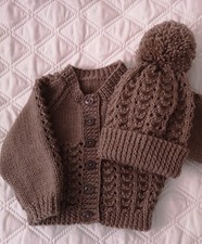 ? Hand Knitted Baby Cardigan And Hat Set 0-3 Months 