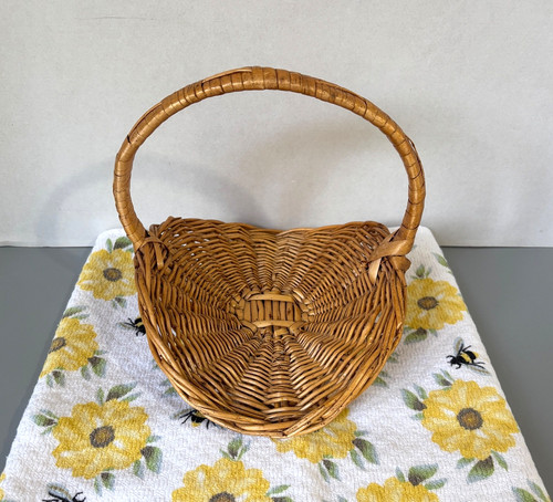 Vtg small herb gathering - small,