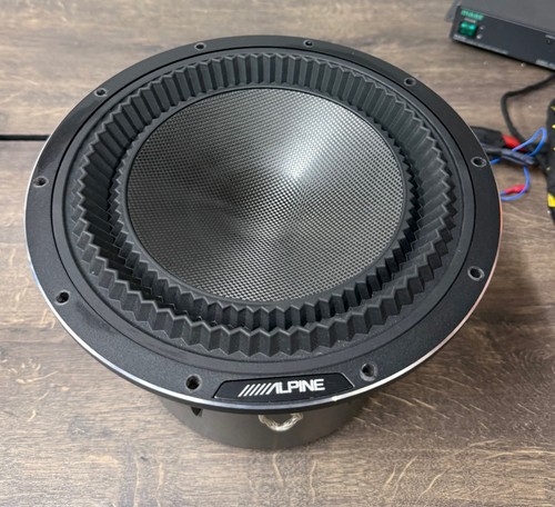 Alpine hdz 110 - car, sub