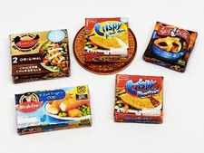 Dolls House Set Of 5 Empty