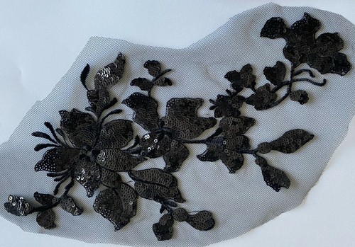 Sequined applique motif