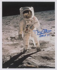 BUZZ ALDRIN Signed Photograph
