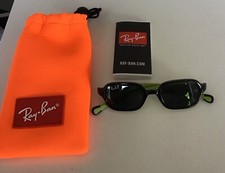 Ray Ban RJ9074S 709471 39 JUNIOR / CHILD/KIDS(Black / Green Rubber-Dark Green)