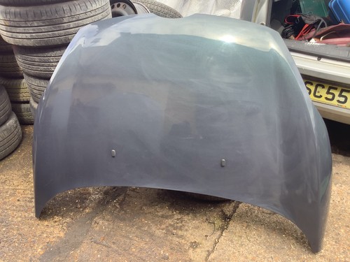 Ford fiesta mk7 - bonnet, in