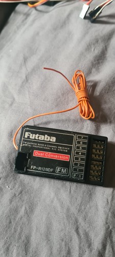 Vintage futaba r128df 35mhz - vintage, fp-r128df