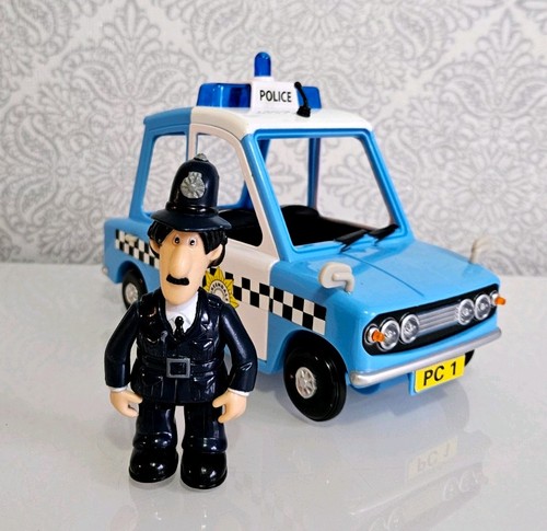 Vgc postman pat - postman, car