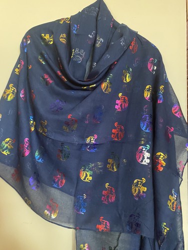 Very pretty navy - a, scarf