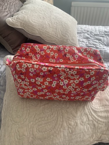 Liberty wash makeup bag new - liberty, bag.new