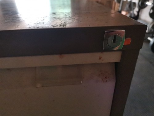 Bisley drawer filing - 4,