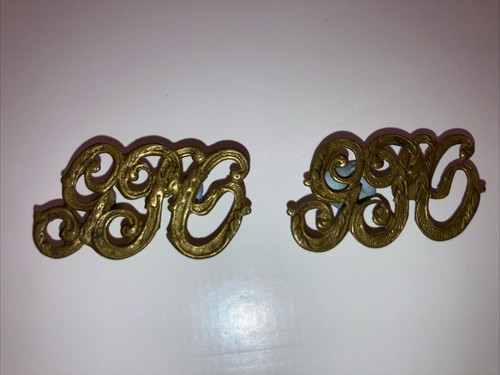Military shoulder badge - badge.,