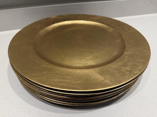 Gold plastic charger plates - 6,