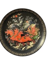 RUSSIAN FAIRY TALE COLLECTABLE ART WALL PLATE BLACK RED GOLD TONE