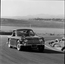 Driving the 1966 Triumph TR-4A