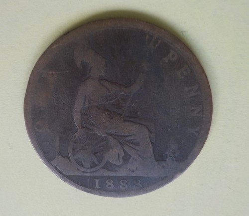 British one penny - 2,