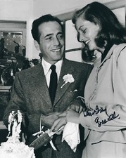 LAUREN BACALL SIGNED 8x10 WEDDING PHOTO WITH HUMPHREY BOGART - UACC RD AUTOGRAPH