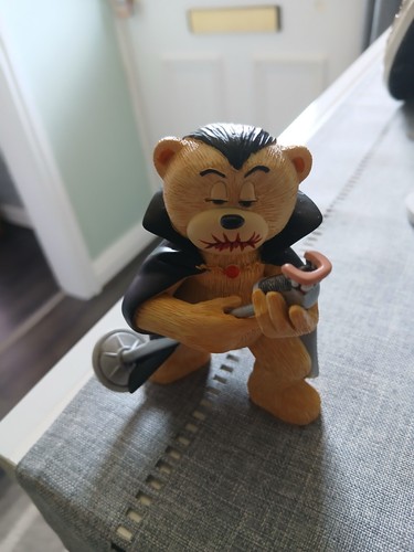 Bad taste bear - taste, dracular