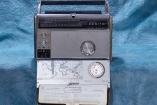 VINTAGE ZENITH TRANS OCEANIC ROYAL 3000-1 FM/AM/SW MULTIBAND WAVEMAGNET RADIO